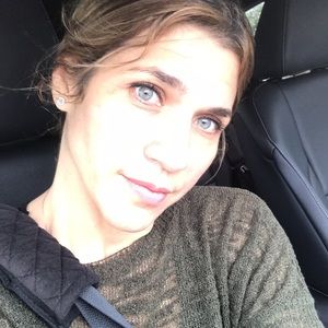 Meet your Posher, Yanaydis